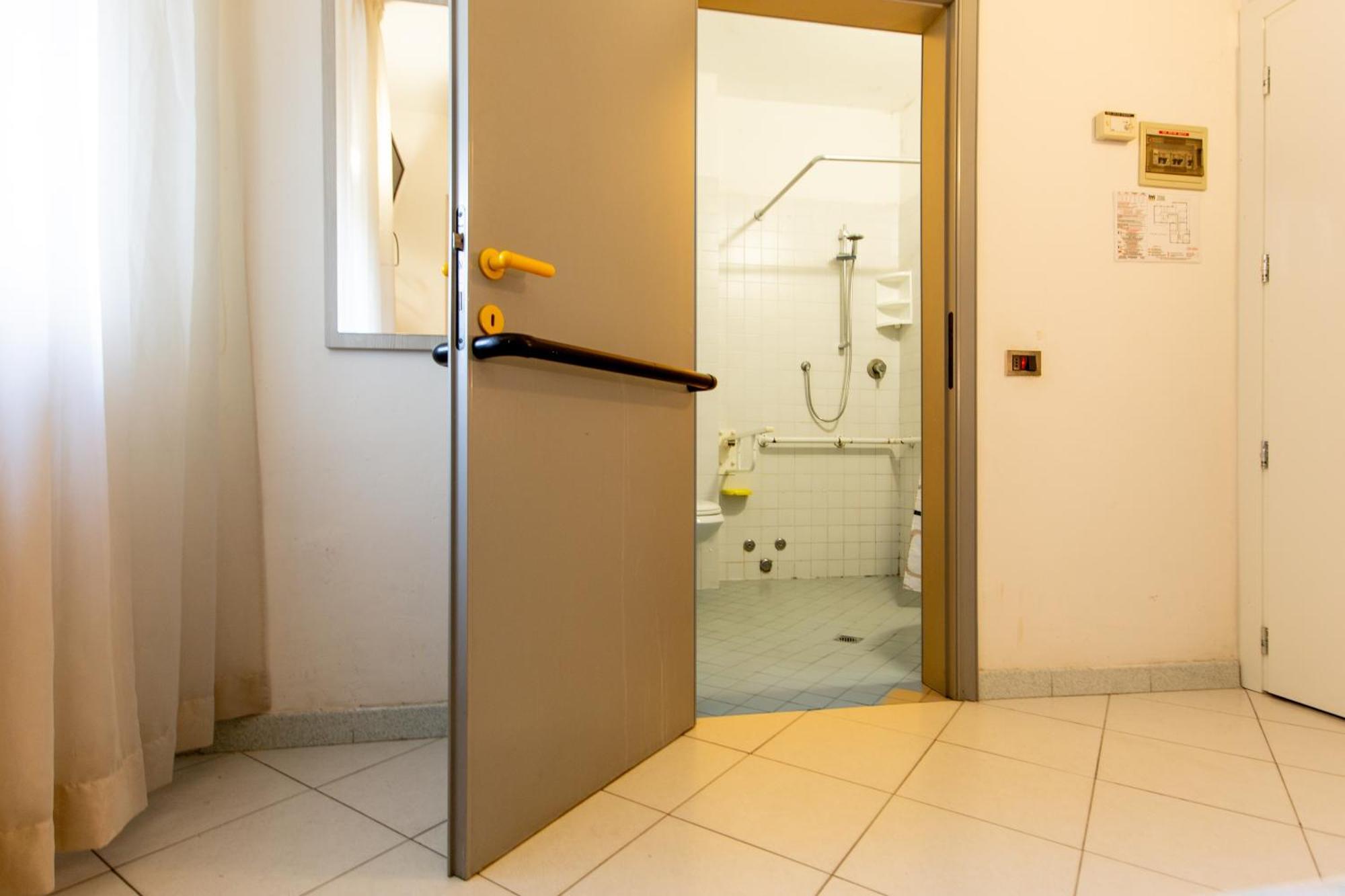 Hotel Marzia Con Piscina Riccione Exteriér fotografie