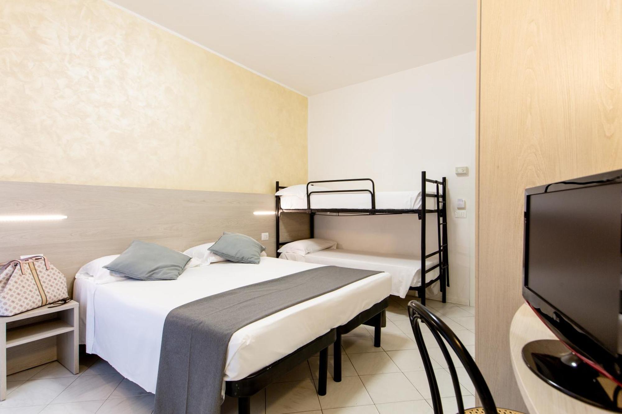 Hotel Marzia Con Piscina Riccione Exteriér fotografie