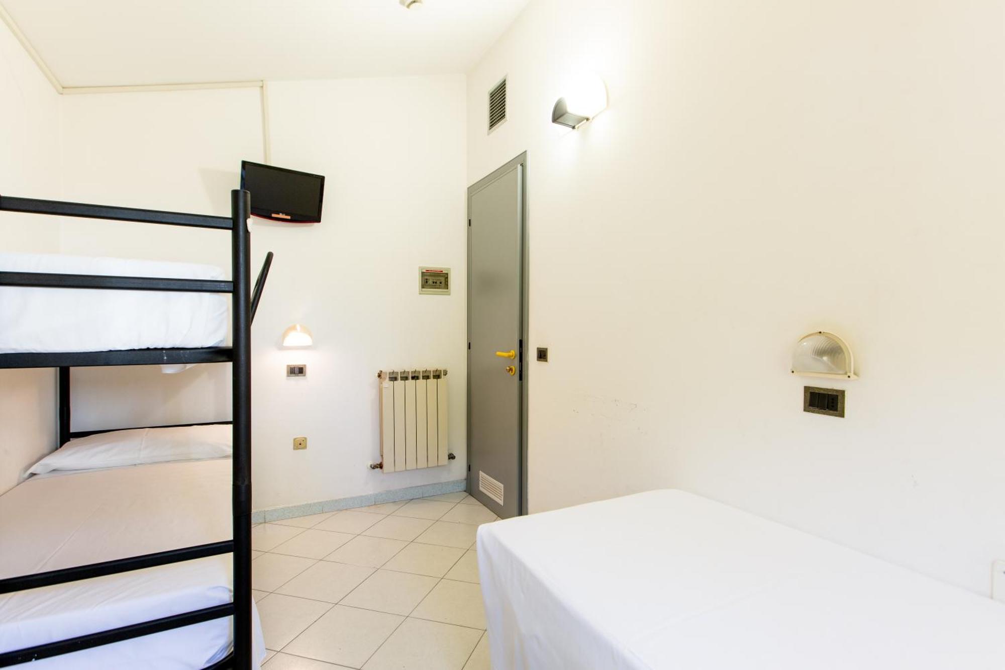 Hotel Marzia Con Piscina Riccione Exteriér fotografie