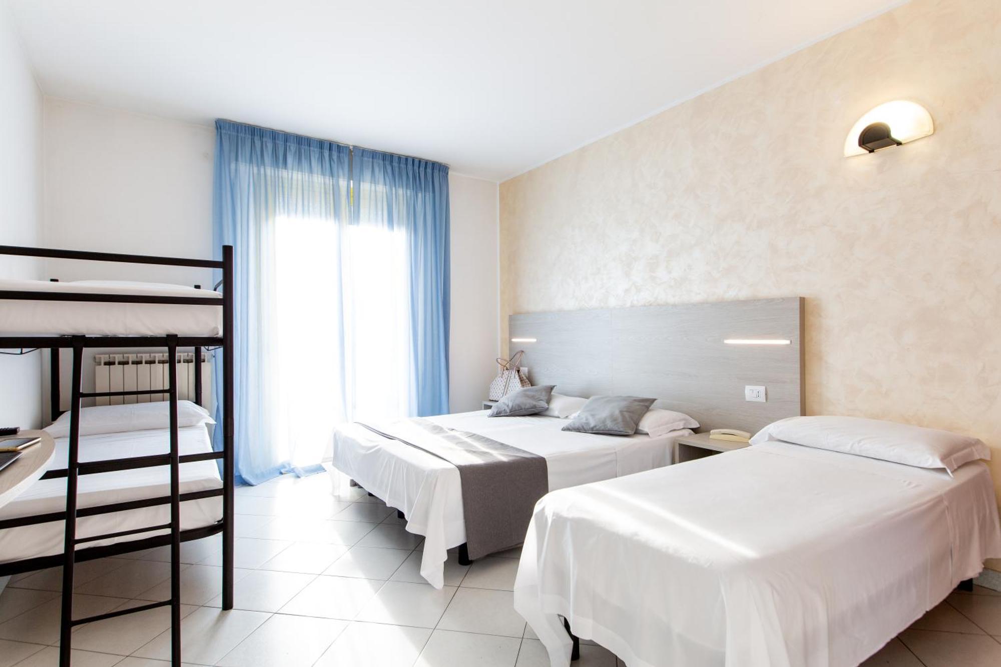Hotel Marzia Con Piscina Riccione Exteriér fotografie