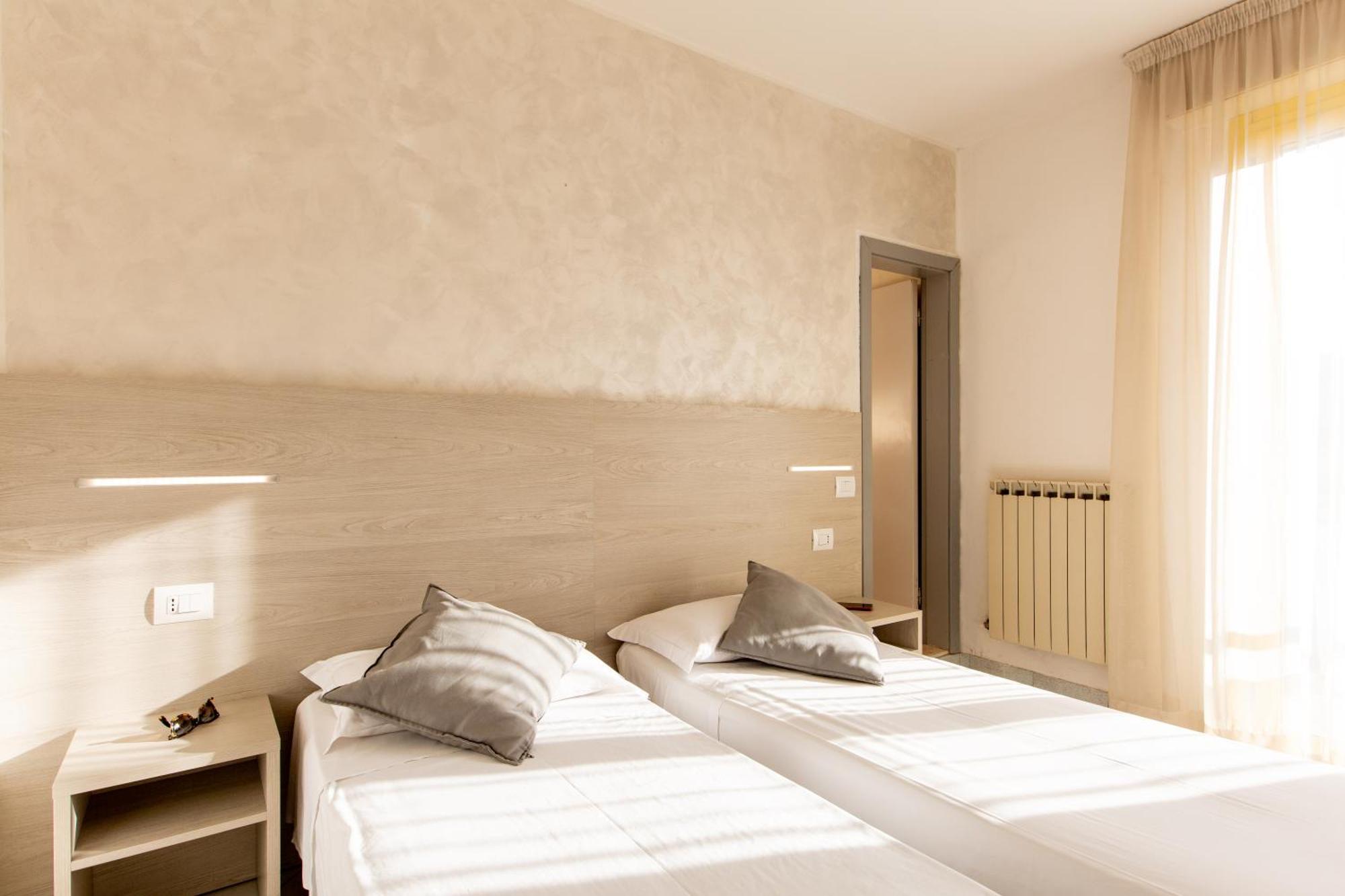 Hotel Marzia Con Piscina Riccione Exteriér fotografie