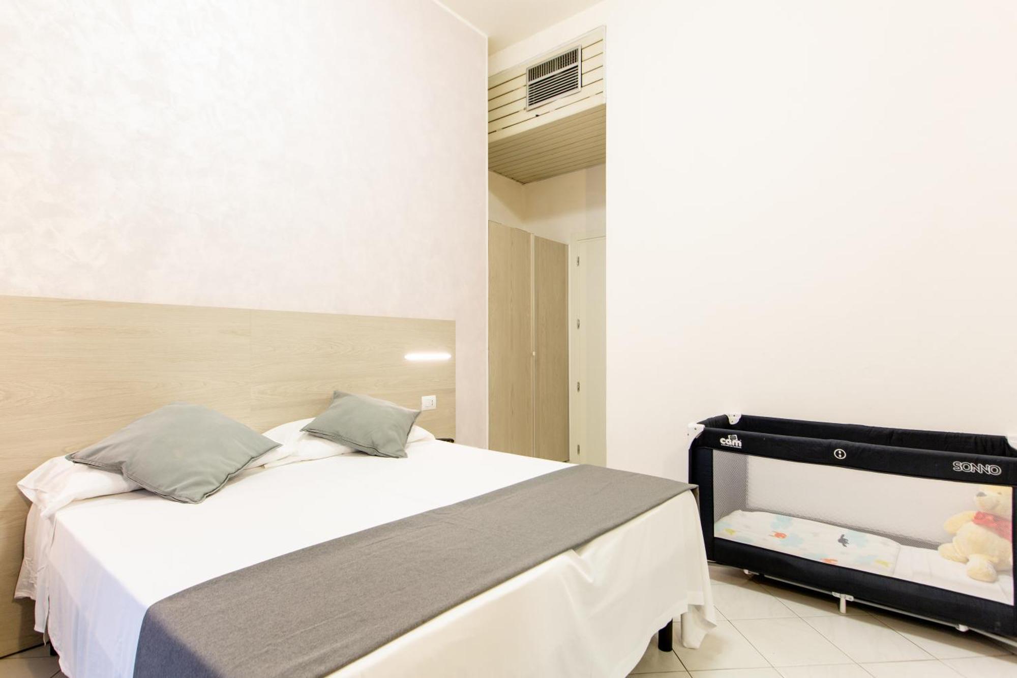 Hotel Marzia Con Piscina Riccione Exteriér fotografie
