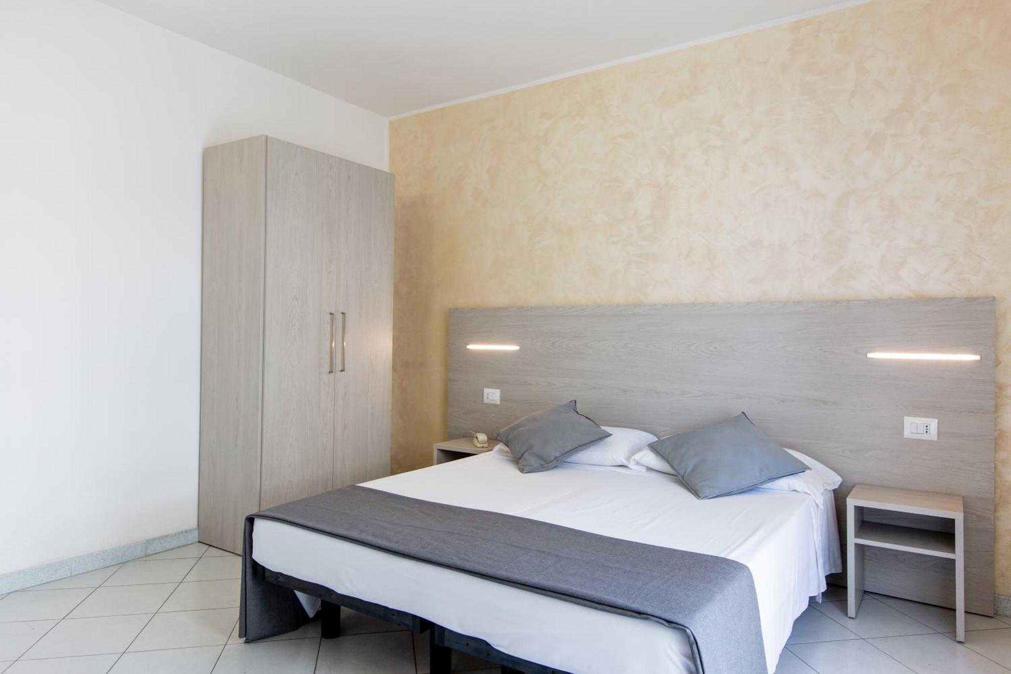Hotel Marzia Con Piscina Riccione Exteriér fotografie