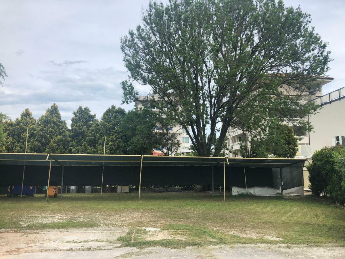 Hotel Marzia Con Piscina Riccione Exteriér fotografie